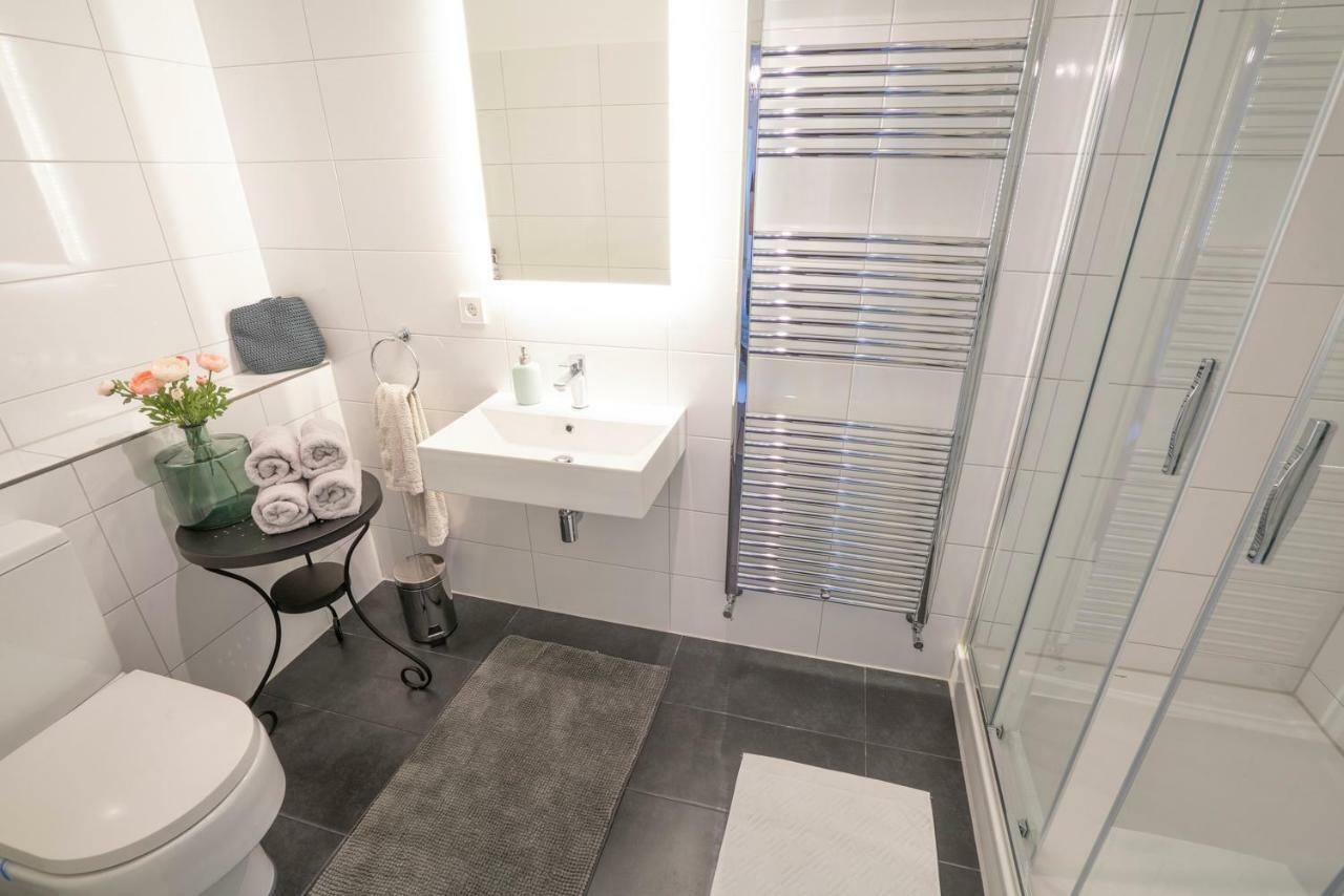 Golding - Flat 1 Dresde